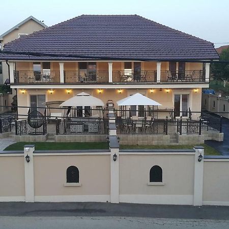 Apartments Exclusive Belgrado Exterior foto